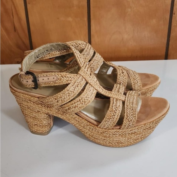 Stuart Weitzman Women’s Size 9 Weavit Platform Sandals EUC** - Picture 3 of 9